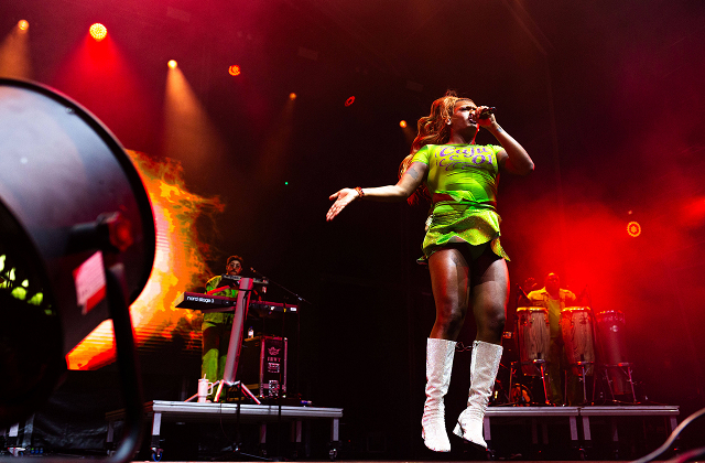 Premium-festival-photography-and-live-music-package.jpg
