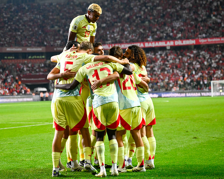 High-resolution images of the Spain national football team for the FIFA World Cup 2026, including official squad photos and player portraits.