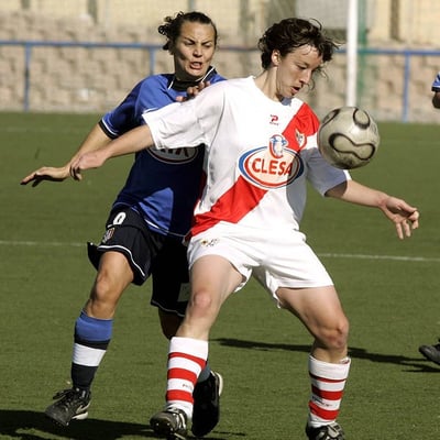 Archive photo of Spanish women's football action from an early Primera División season
