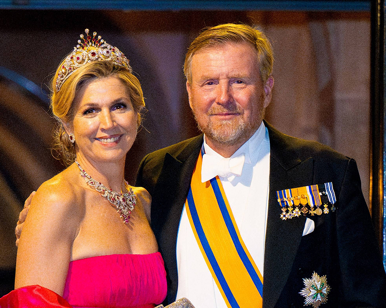 King Willem-Alexander and Queen Máxima representing premium Dutch royal family photos for editorial use.