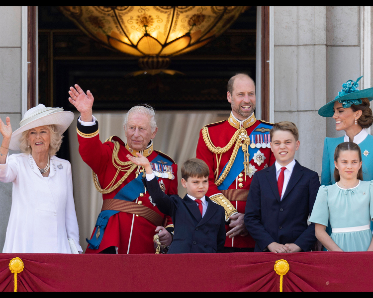 König Charles III. und Königin Camilla des Vereinigten Königreichs, repräsentativ für erstklassige britische Royals-Fotos.