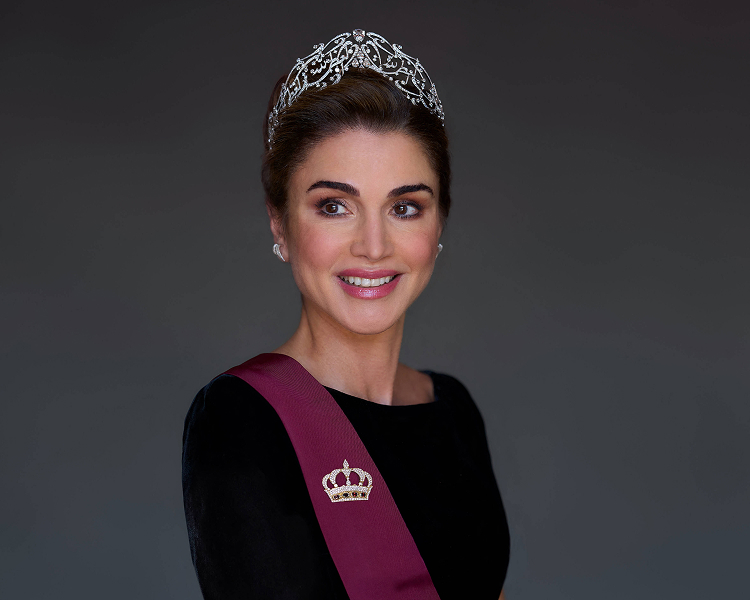Königin Rania von Jordanien, repräsentativ für erstklassige redaktionelle Bilder von Königinnen und globale Royals-Fotografie.