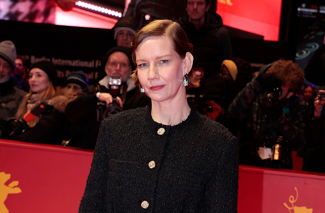Die Schauspielerin Sandra Hüller posiert auf dem roten Teppich bei der Premiere des Films 'Rose' im Rahmen der 76. Internationalen Filmfestspiele Berlinale 2026 in Berlin.